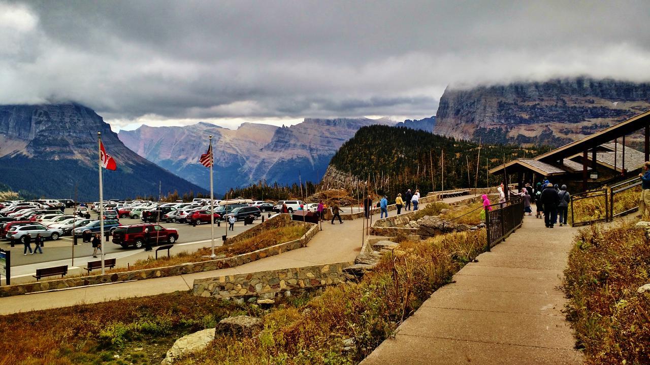 East Glacier Motel & Cabins East Glacier Park Village ภายนอก รูปภาพ